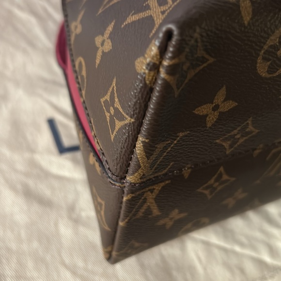 Like new Louis Vuitton Alma Bag Into Bag - Picture 4 of 7